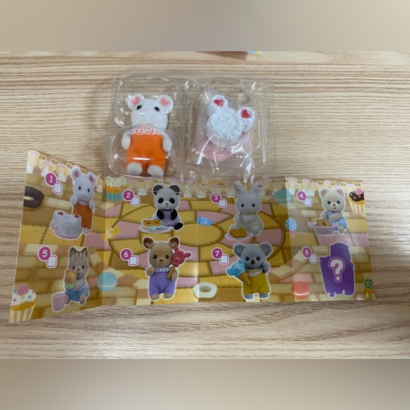 Calico Critters® Baby Treats Series Blind Bag - Picture 3 of 4
